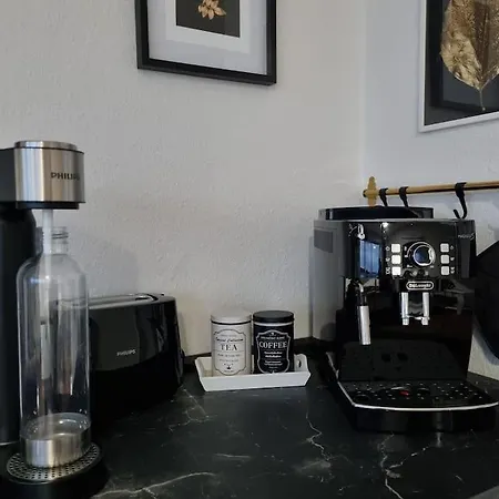 Apartment Traumblick! Mitten Im Wasser, Den Wolken Ganz Nah!